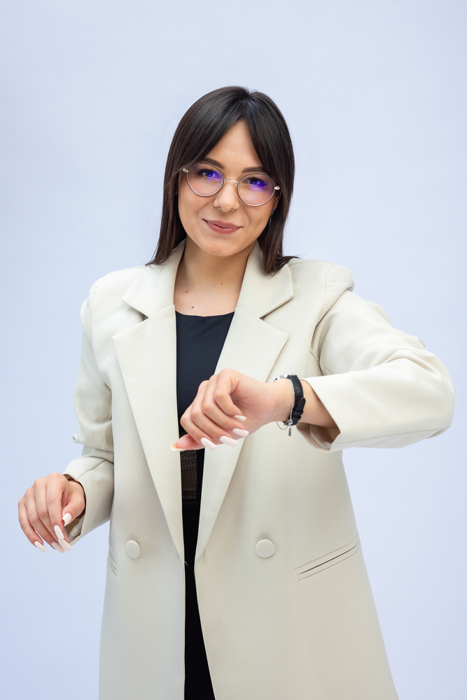 Надежда Бухалова, Тревел-менеджер